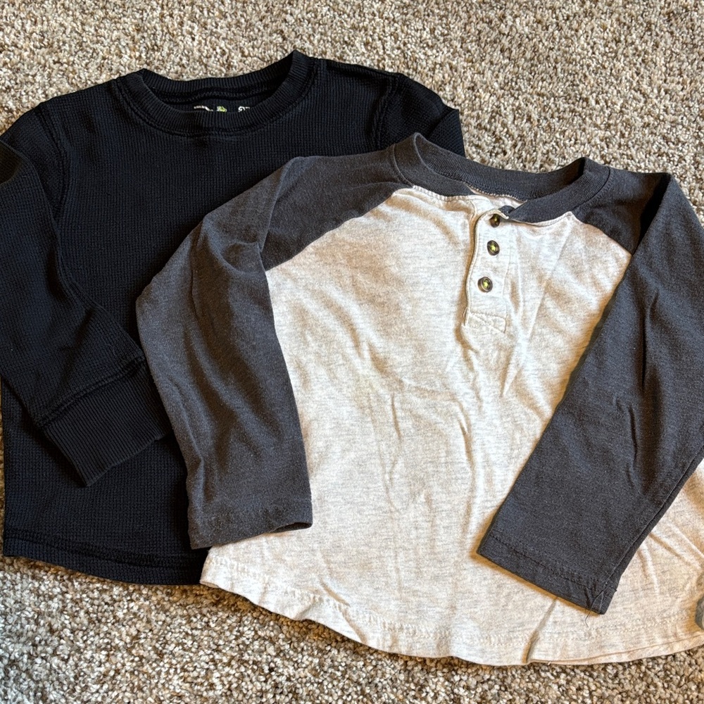 Bundle of 2-3T shirts